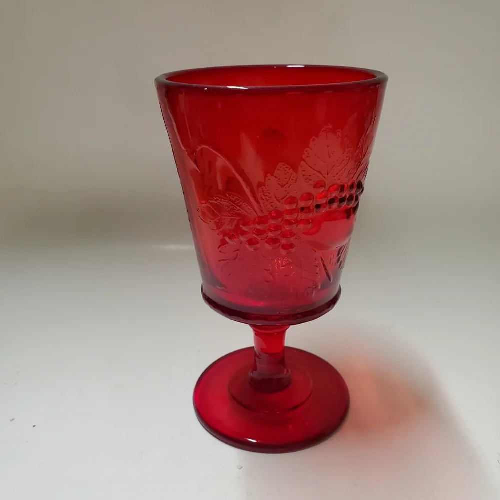 Vintage L G Wright Ruby Glass Strawberry and‎ Currant Collection Water Goblet